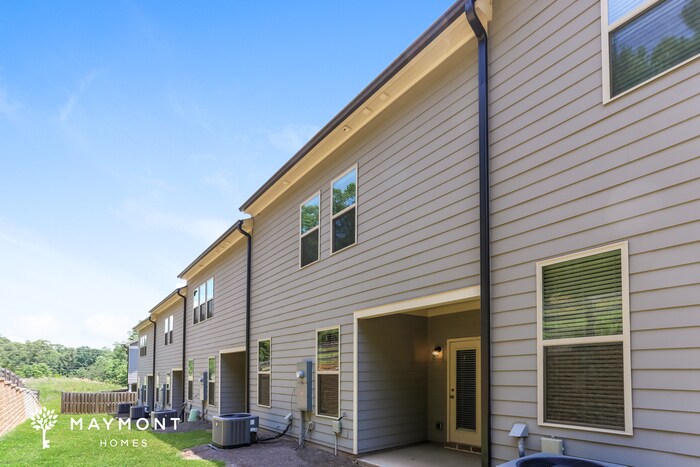Building Photo - 1115 Spring Marsh Ct NE