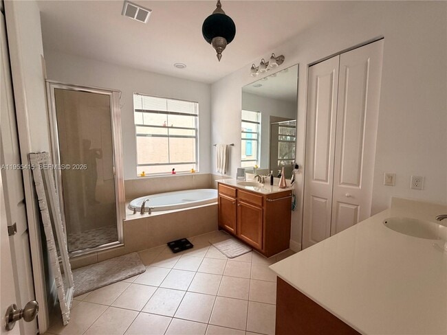 Building Photo - 12450 NW 32nd Manor