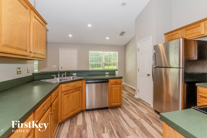 Building Photo - 9759 Redbird Creek Dr