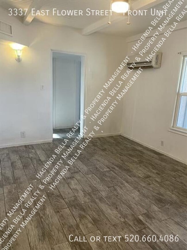 Building Photo - 3337 E Flower St