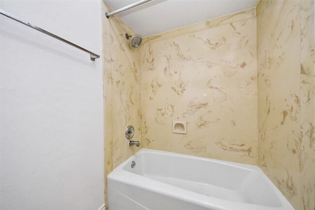 Building Photo - 1407 Sherfield Ridge Dr