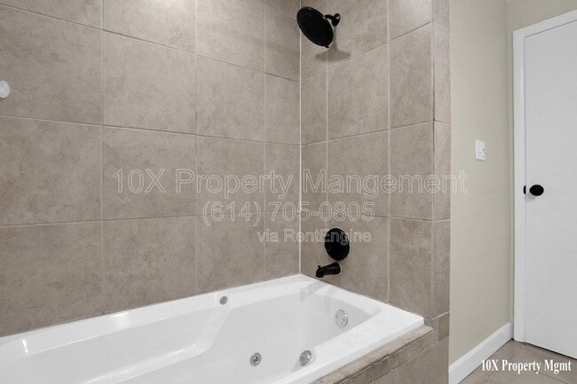 Building Photo - 8707 Glencanyon Dr