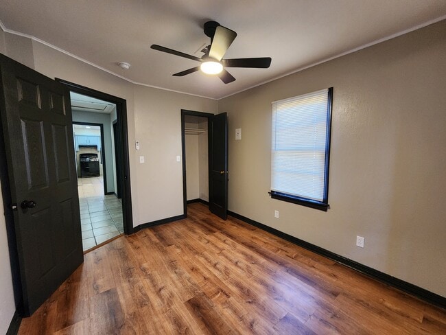 Building Photo - 3117 SW 37th St