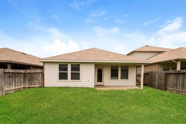 Building Photo - 9885 Gln Brk Ln