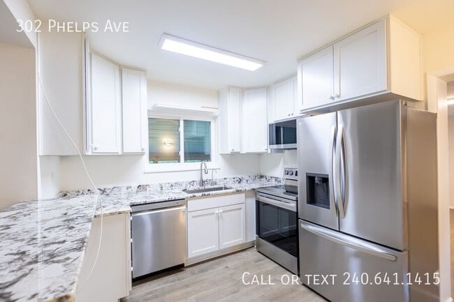 Building Photo - 302 Phelps Ave