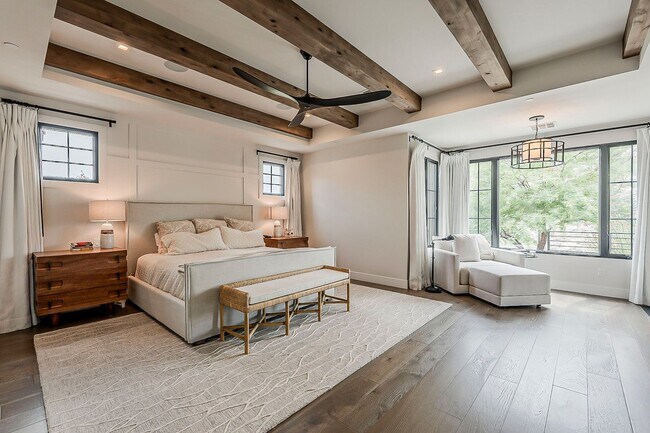 Building Photo - Luxury Home ready for January Move-in