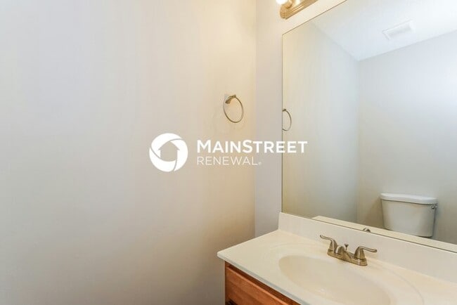 Building Photo - 3 Bedroom Pet-Friendly Home in Nicholasvil...