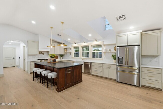 Building Photo - 2315 N 42nd St