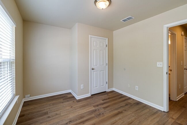 Building Photo - 2057 Red Jacket Trace