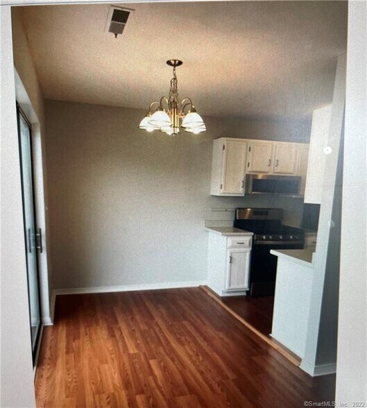 dining room /kitchen - 27 Southwind Ln