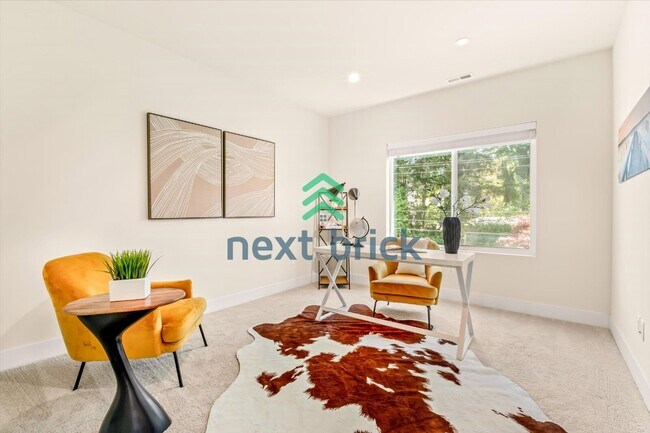 Building Photo - Spacious 3-Bed Home with 2.5 Baths in Prime Bothell Location – 2500 Sq Ft of Comfort!