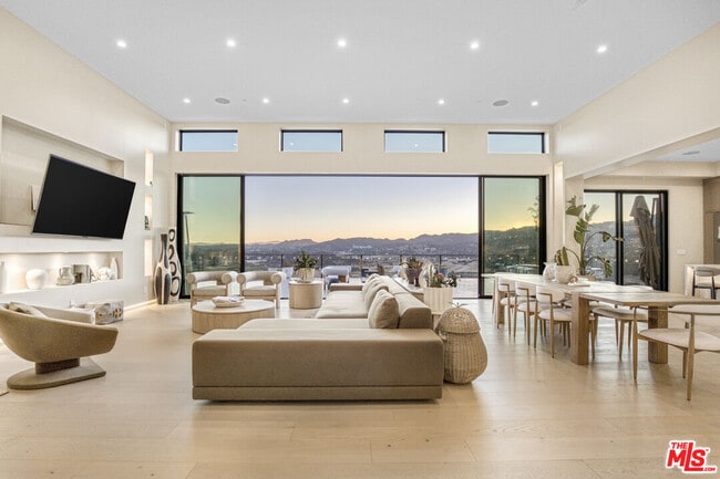 Building Photo - 22570 S Summit Ridge Cir