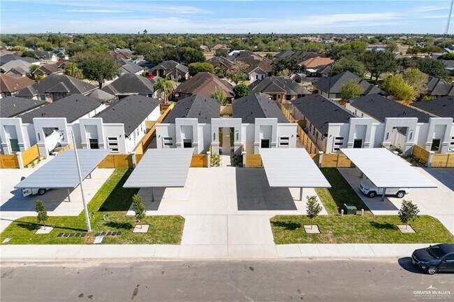 Building Photo - 503-505 W Farm to Market 495