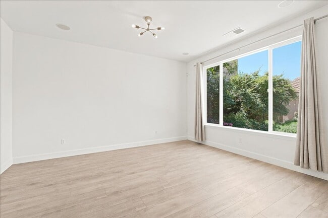 Building Photo - 3169 Parkham Dr