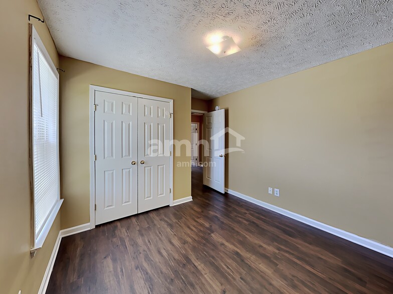 Building Photo - 6135 Steve Scarlett Pl