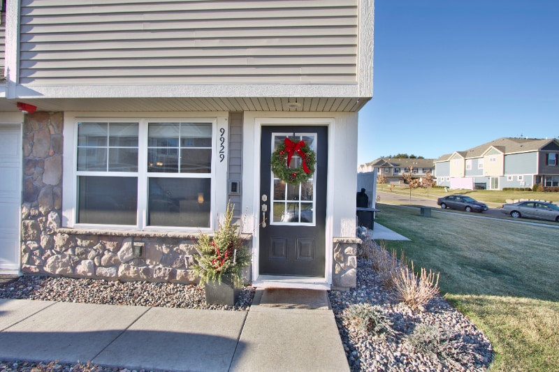 Building Photo - 9929 5th St Ln N