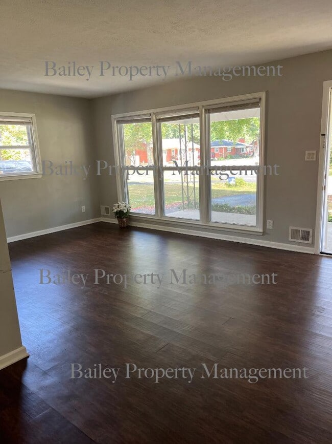 Building Photo - 6357 Doe Run Rd