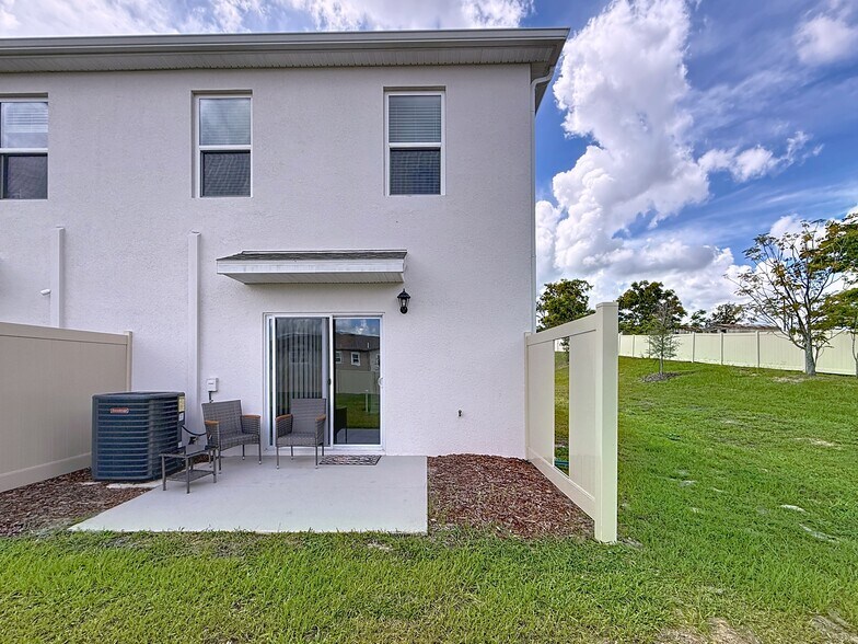 Building Photo - 1303 Tallowwood Ln