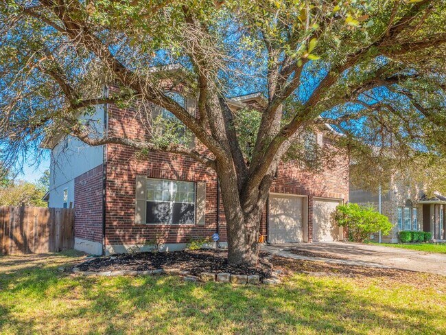 Building Photo - 2316 Logan Dr