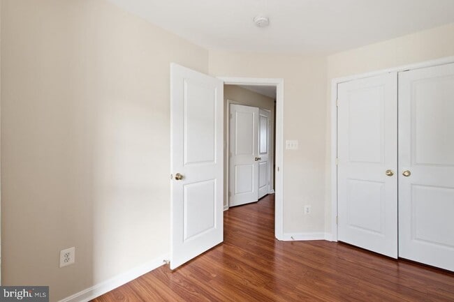 Building Photo - 8108 Dove Cottage Ct