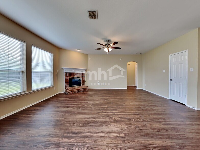 Building Photo - 324 Bayberry Dr