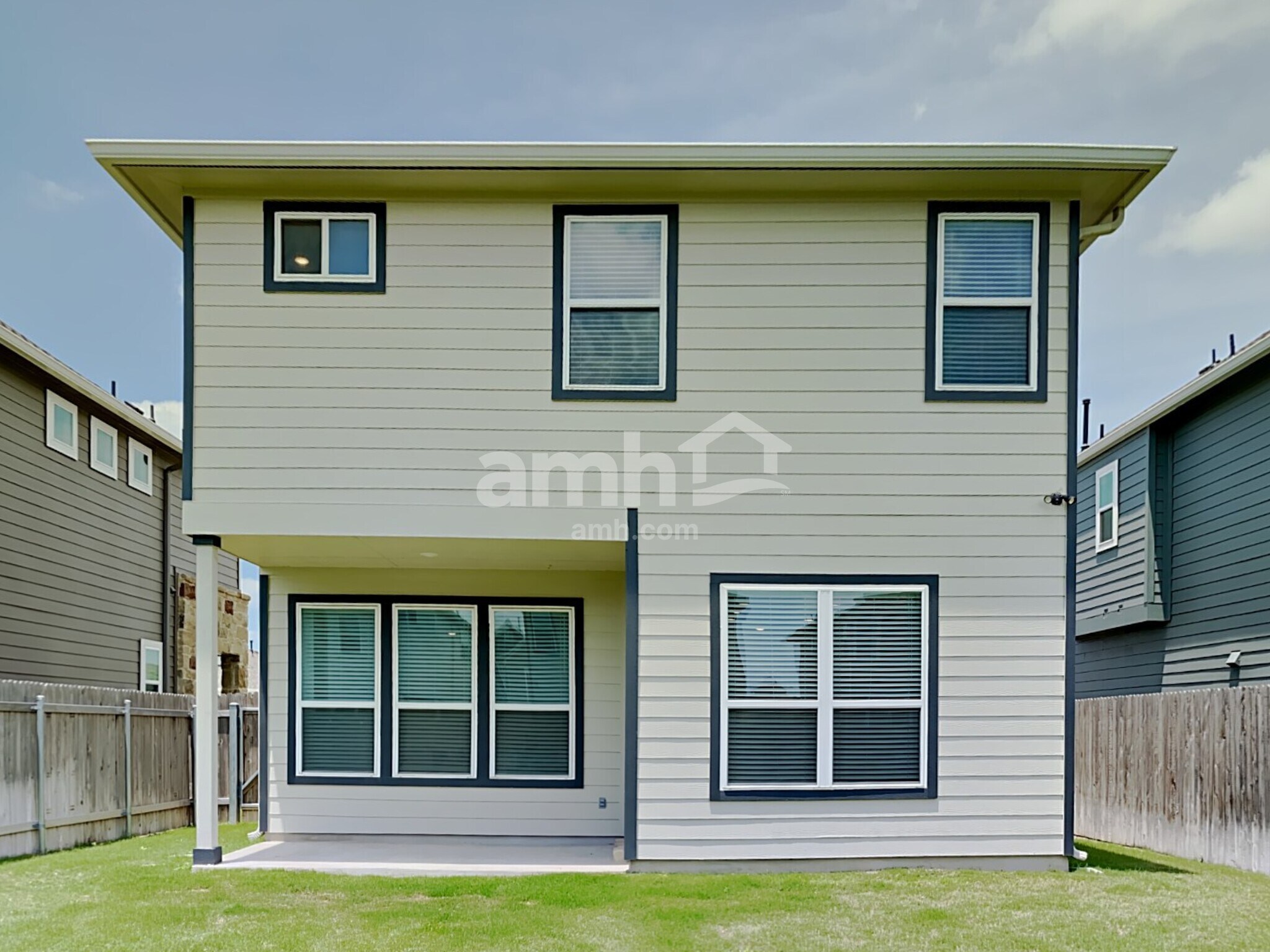 Building Photo - 2716 Geronimo Creek