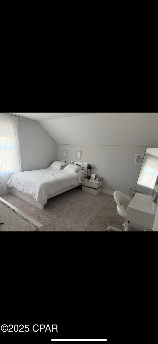 Building Photo - 2129 Sedges Ave