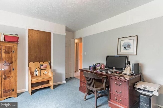 Building Photo - 38426 Laurel Ridge Ct