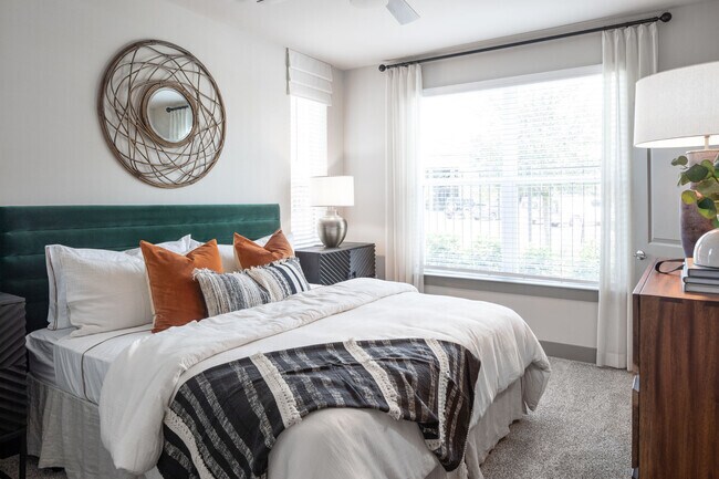 Building Photo - $0 Fees & 1 Month Free—Lock in Your 2/2 To...