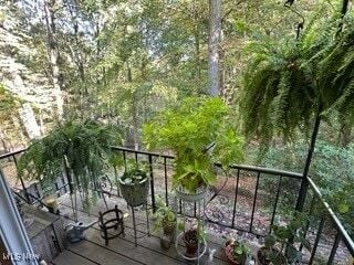 Building Photo - 14 E Carriage Dr