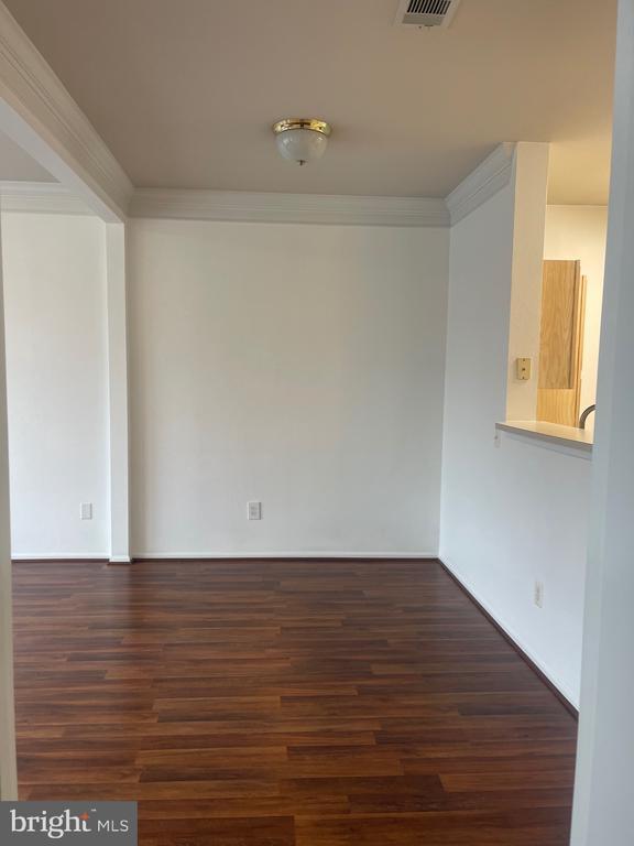 Building Photo - 1530 Spring Gate Dr.