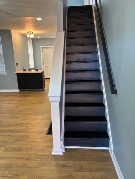 Building Photo - 1422 N Conestoga St