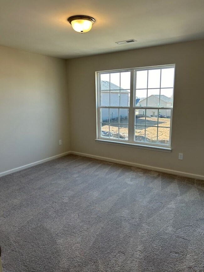 Building Photo - Masterson Hills     20260504