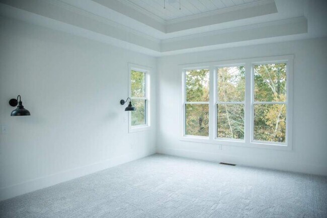 Building Photo - 200 Towne Overlook Dr
