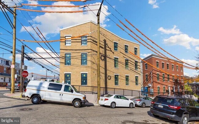 Building Photo - 6601 Ridge Ave