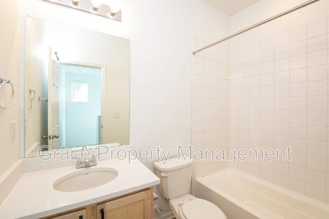 Building Photo - 9681 Truckee St