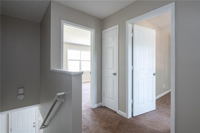 Building Photo - 580 Downing St