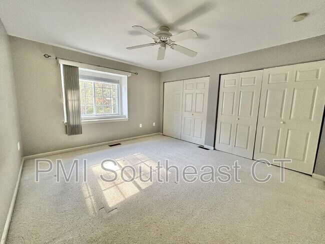 Building Photo - 310 Boston Post Rd