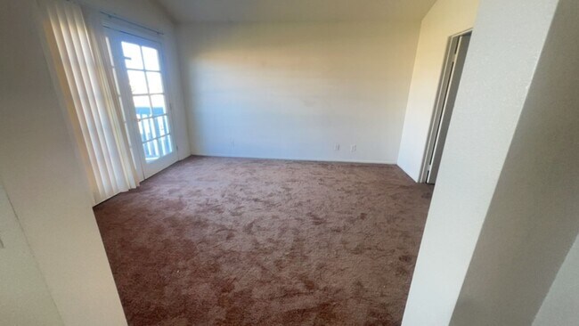 Building Photo - Southridge 4bed 2bath Beauty!