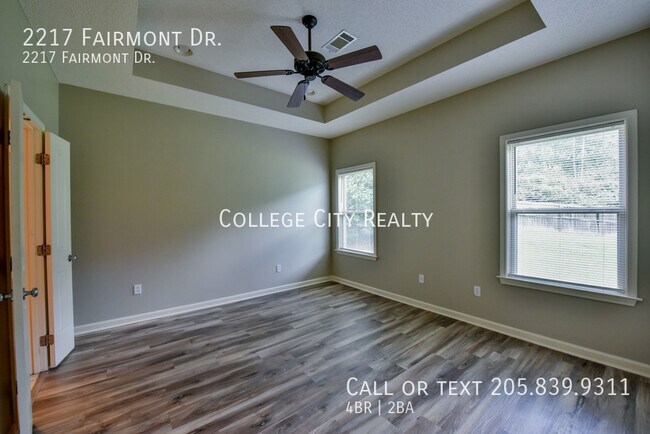 Building Photo - 2217 Fairmont Dr