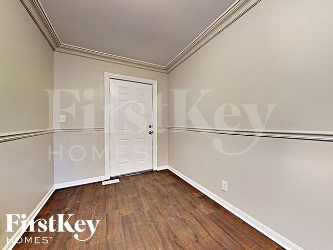 Building Photo - 1019 Century Ln