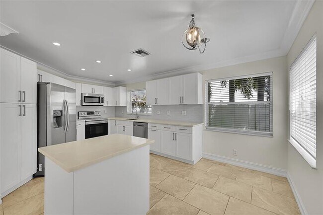 Building Photo - 6331 NW 58th Way