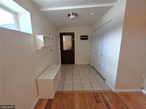 Building Photo - 206 2nd Ave