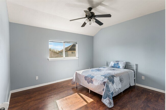 Building Photo - 7419 Chathan Glen Ln