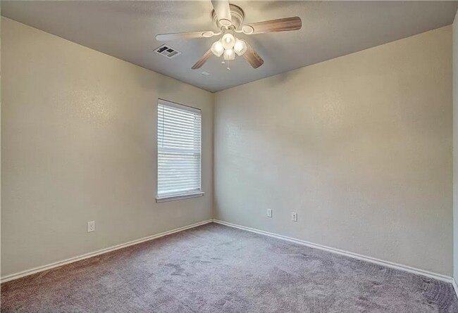 Building Photo - Beautiful 3 Bed 2 Bath in Edmond