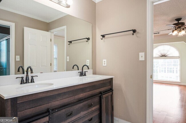 Building Photo - 983 Bridgegate Dr NE
