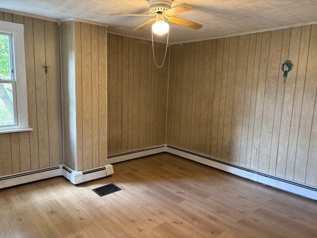 Building Photo - 1308 17th Ave