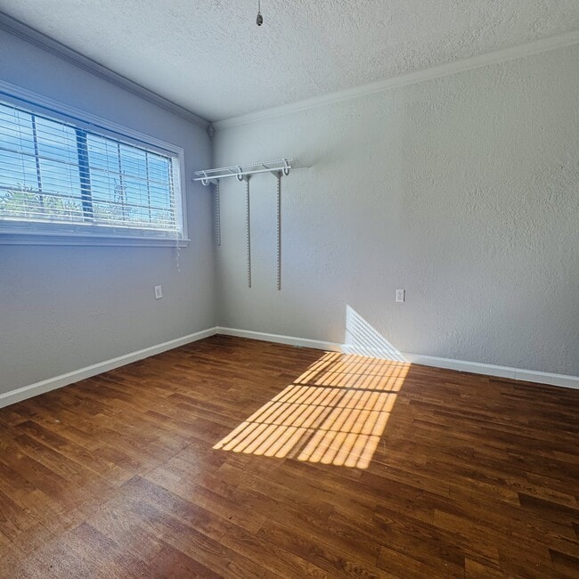 Building Photo - 125 2nd Ave