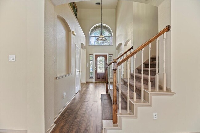 Building Photo - 203 Jewel Park Ln