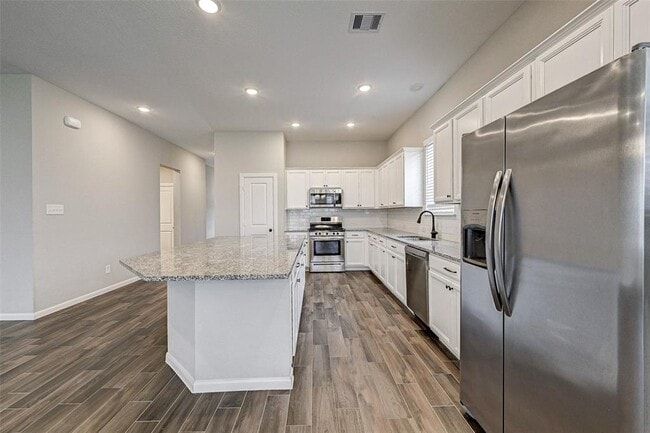 Building Photo - 25403 Kidwiler Dr